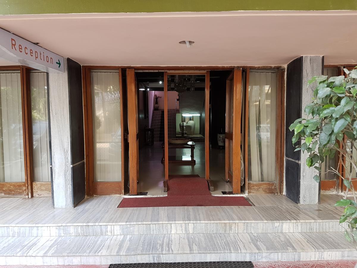 Hotel Siddhartha Hajdarabad Zewnętrze zdjęcie